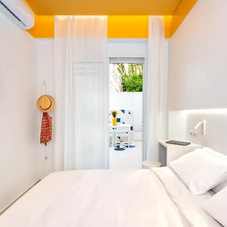 Athena 1 * Χανιά